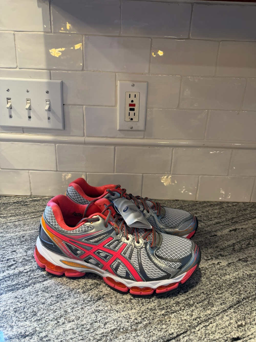 Women’s Asics Nimbus 15 Size 10